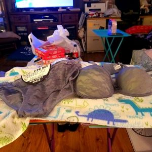 2 Piece Bra Set $15.00